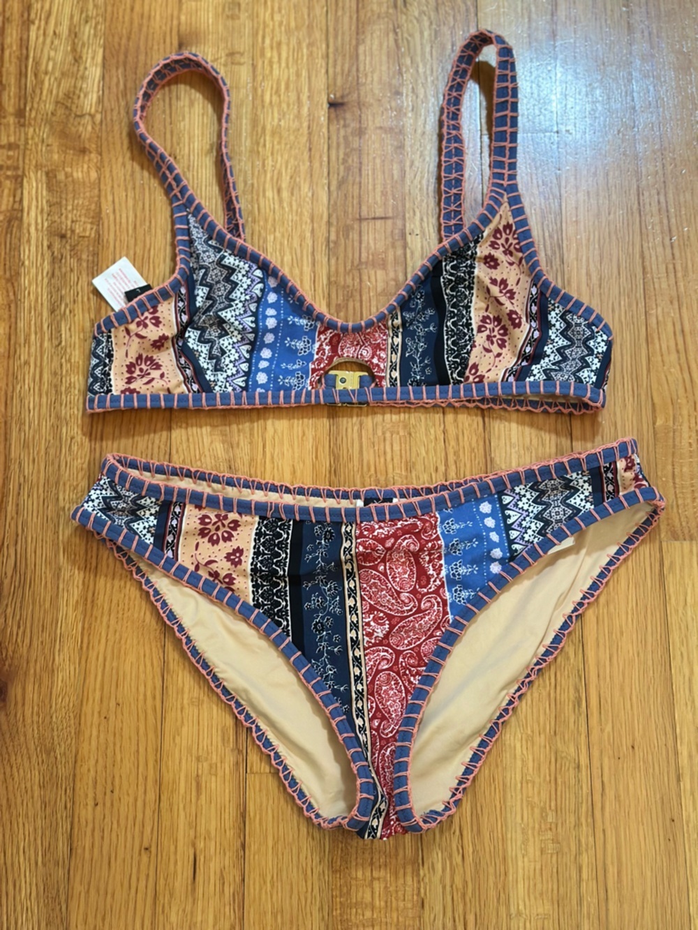 MINKPINK Lily Bikini Top & Lily Bikini Bottom SIZE L (f6) - Picture 5 of 16